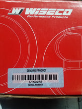 Wiseco Racing piston and gasket set